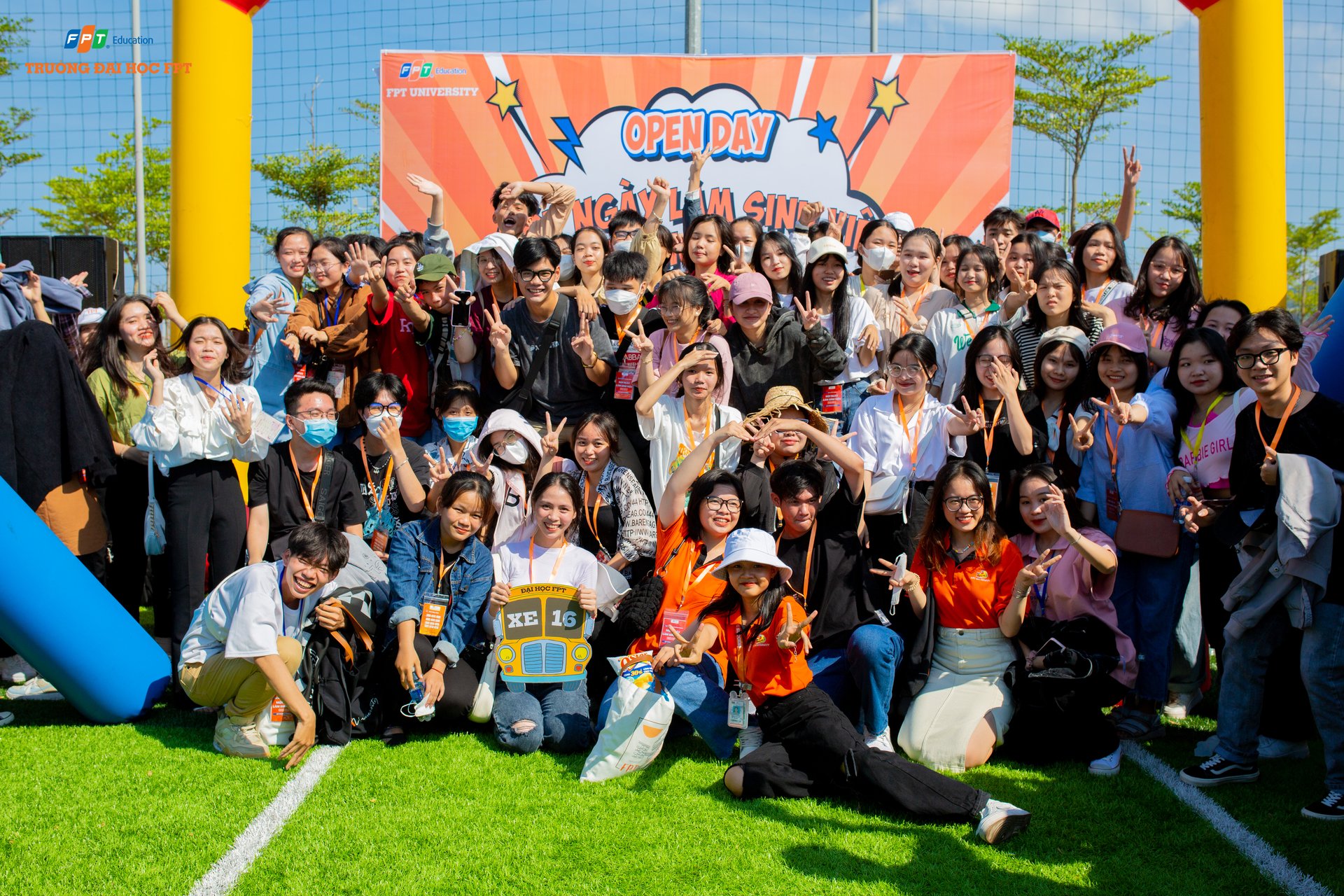 Chào đón hơn 1000 học sinh tới tham quan trải nghiệm Đại học FPT Quy Nhơn